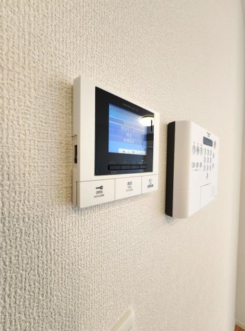 セキュリティ　モニター付きインターホン