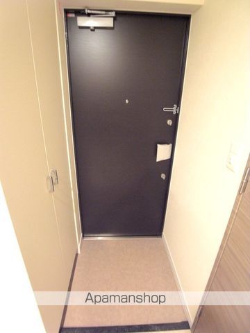 プレサンス谷町リーベの玄関写真