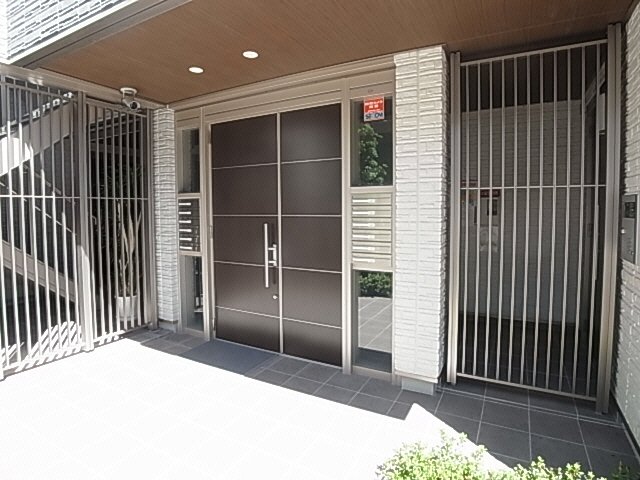 エントランス　建物の内部です