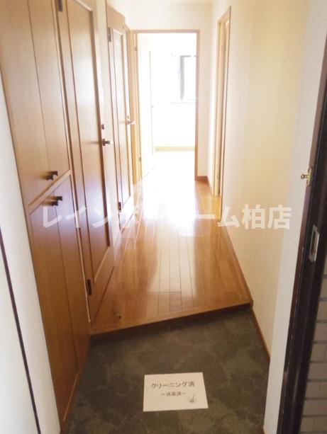 玄関　シンプルで使いやすい玄関です