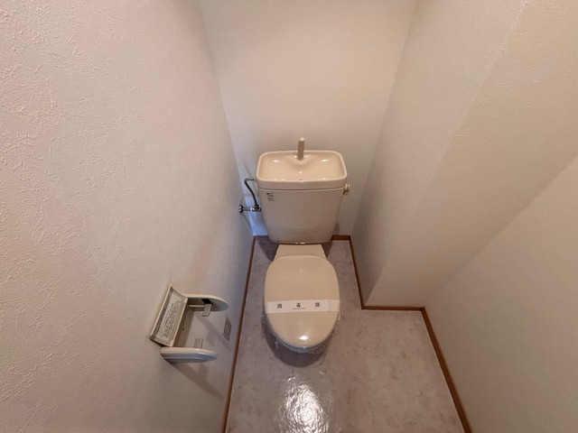 トイレ　※同施工会社のイメージ写真※