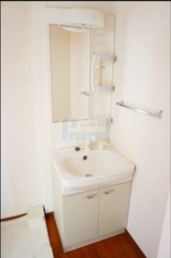 洗面設備　※別部屋参考写真※現況優先です