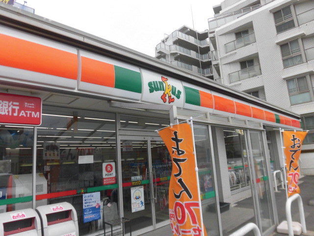 コンビニ　サンクス 茅ヶ崎サザンビーチ店（コンビニ）まで707m