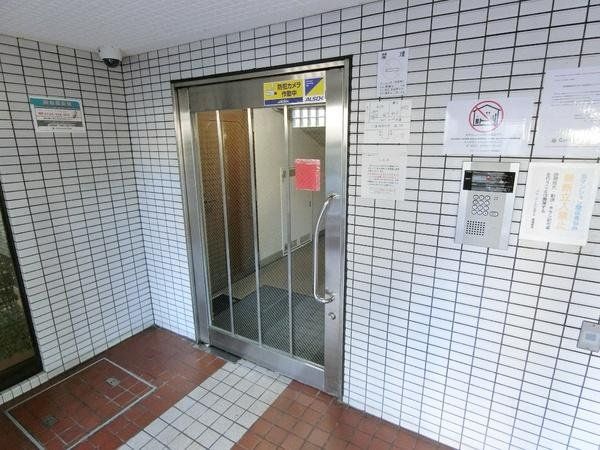 エントランス　エントランス