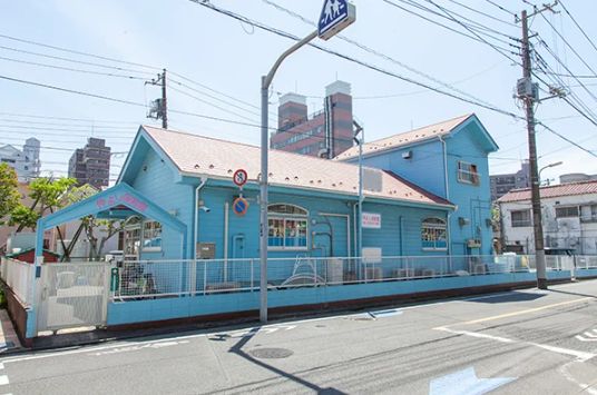 幼稚園・保育園　なかよし保育園（幼稚園・保育園）まで609m