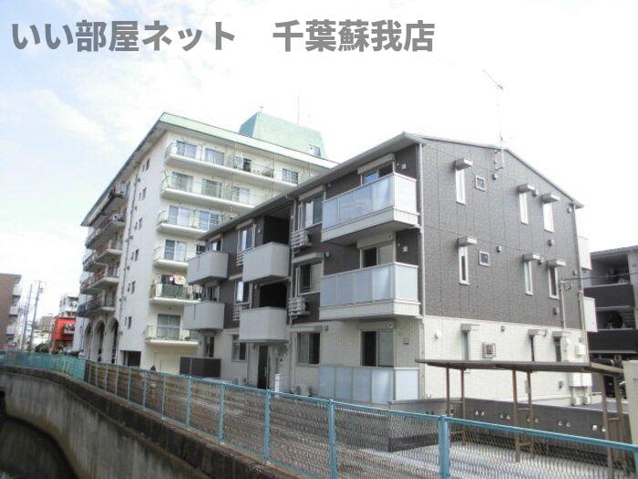 建物外観　外観は落ち着いています