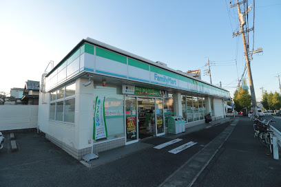 コンビニ　ファミリーマート 千種香流橋店（コンビニ）まで1093m