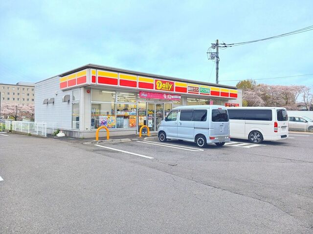 コンビニ　デイリーヤマザキ柏高田.（コンビニ）まで640m