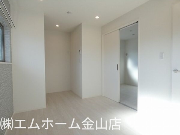 居室・リビング　DK6帖　洋室3.9帖
