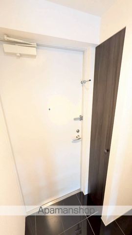 ルクレ高田馬場の玄関写真
