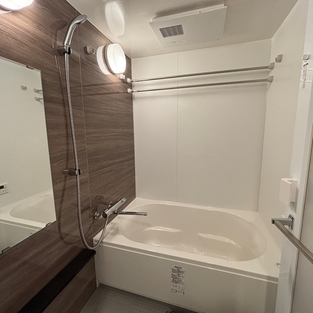 バス・シャワールーム　※写真は同タイプ住戸です。