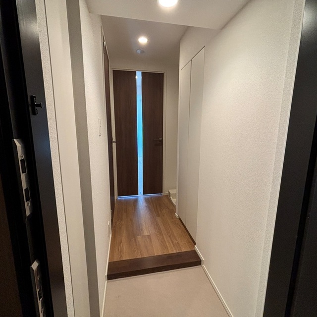 玄関　※写真は同タイプ住戸です。