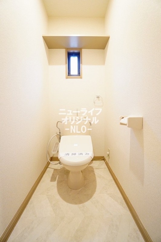 トイレ　トイレには快適な温水洗浄便座付