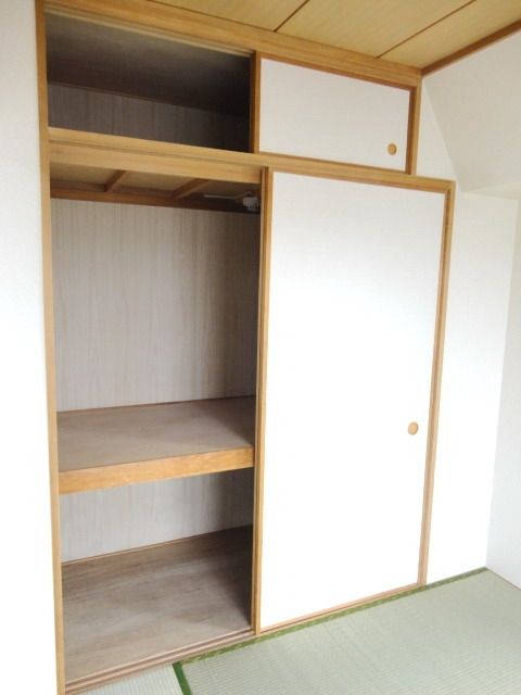 収納　★和室収納は押入れ★