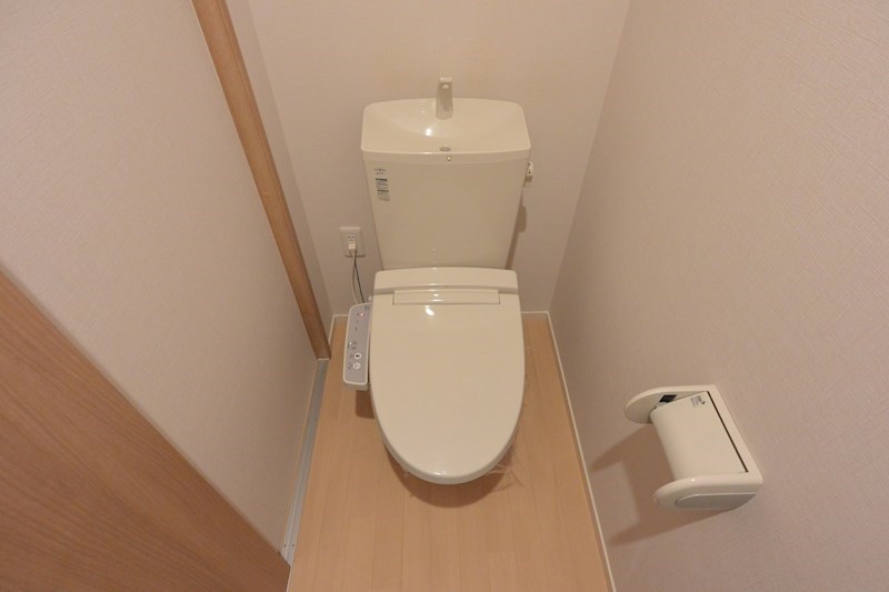 トイレ　トイレ