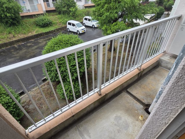 バルコニー　広々としたバルコニーです