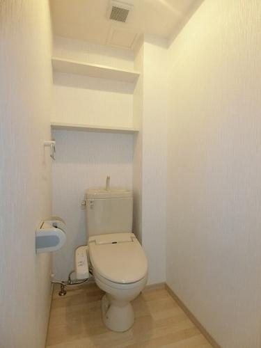 トイレ　ゆったりとした空間のトイレです