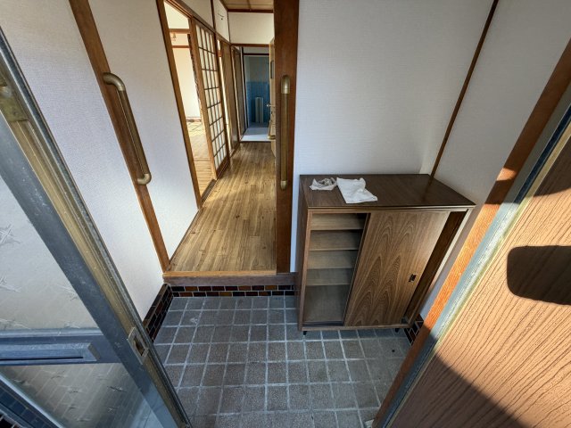 大寿台戸建の玄関写真