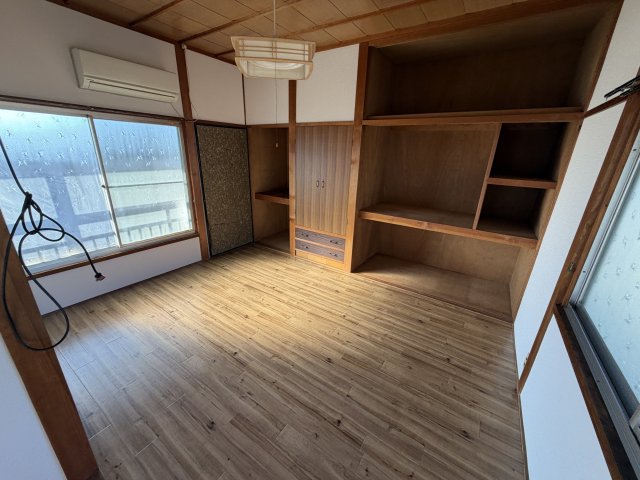 大寿台戸建の居間写真