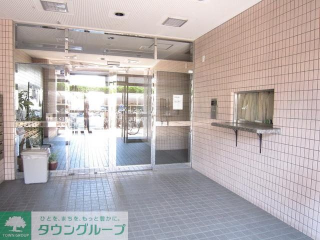 エントランス　エントランス