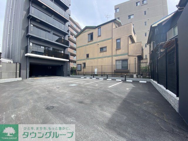 駐車場　駐車場