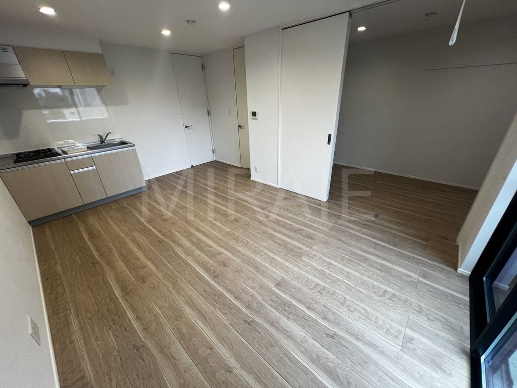 居室・リビング　同施工会社様の参考写真です。