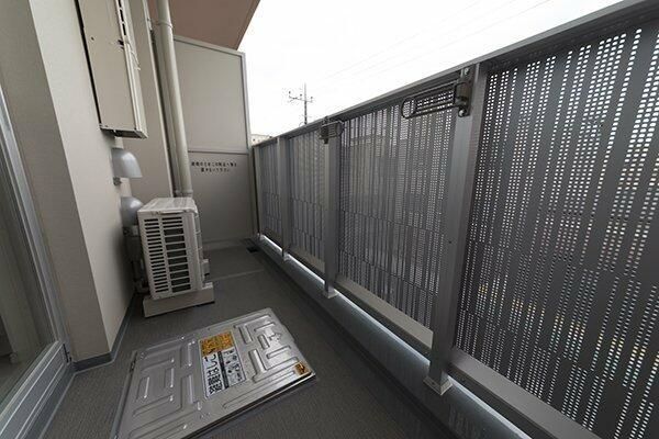 バルコニー　別タイプ部屋　参考写真です