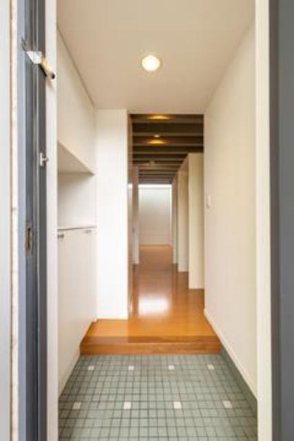 玄関　※写真は同タイプ住戸です。