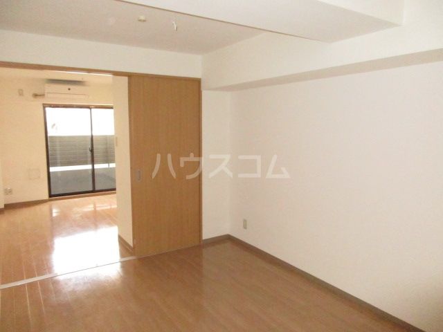 SAKURAマンションの居間写真