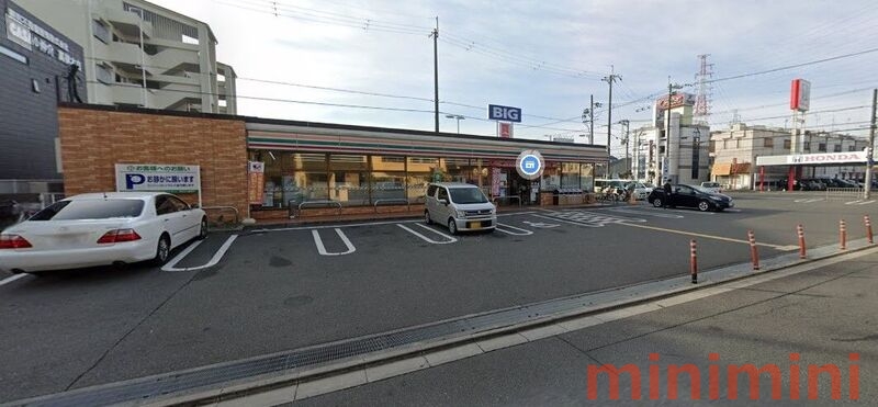 コンビニ　セブンイレブン高槻松川町店（コンビニ）まで263m