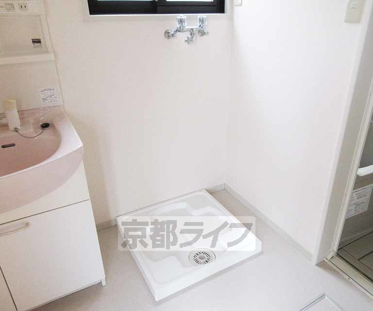 その他設備　洗濯機はこちらに