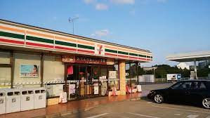 コンビニ　セブンイレブン 柏松ヶ崎店（コンビニ）まで621m