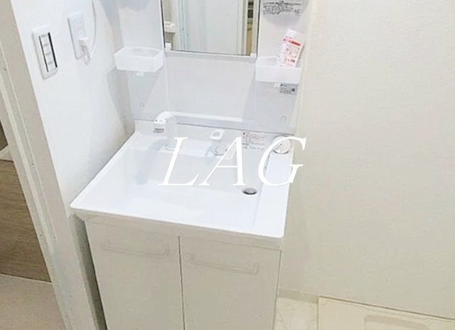 洗面設備　独立洗面台です。