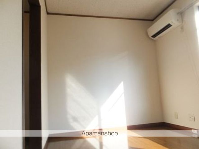 ＪＲ京浜東北線 赤羽駅 徒歩7分 2階建 築34年の居間写真