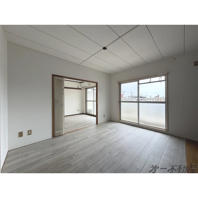建物外観　洋室