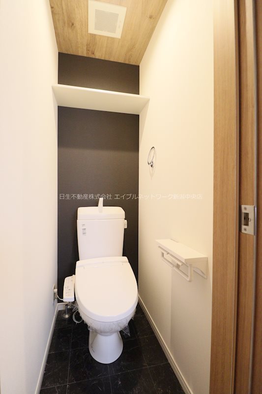 プレイス女池のトイレ写真