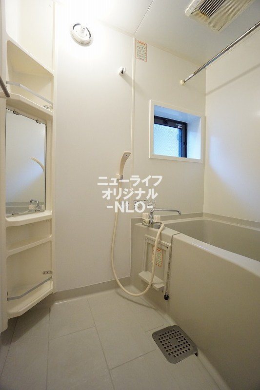 バス・シャワールーム　※同建物他部屋になります。現状優先です。