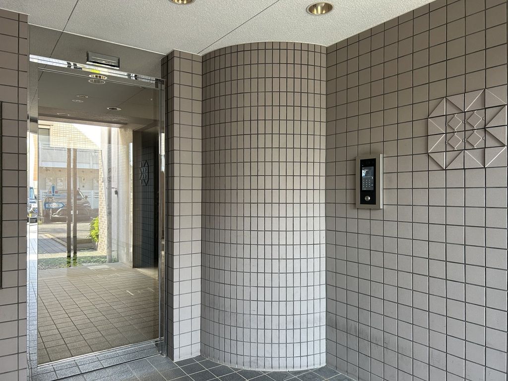 エントランス　エントランス