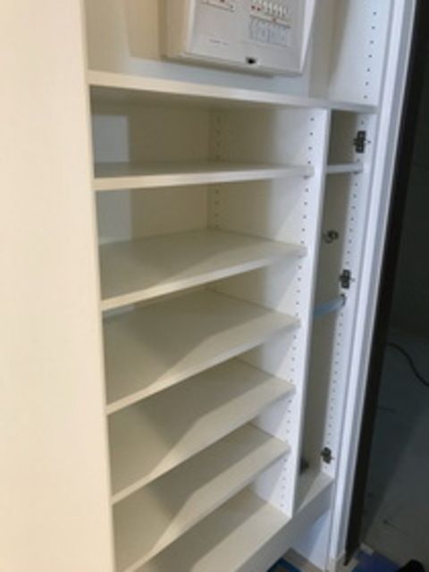 玄関　同建物別部屋写真です