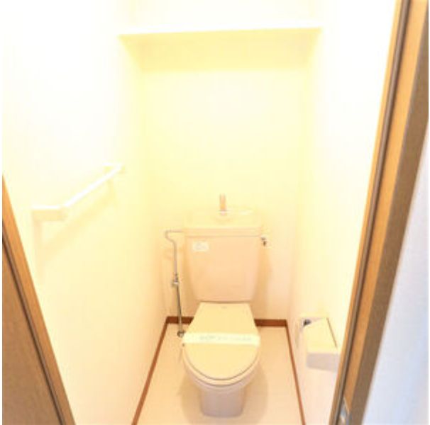 ルミエール東池袋のトイレ写真
