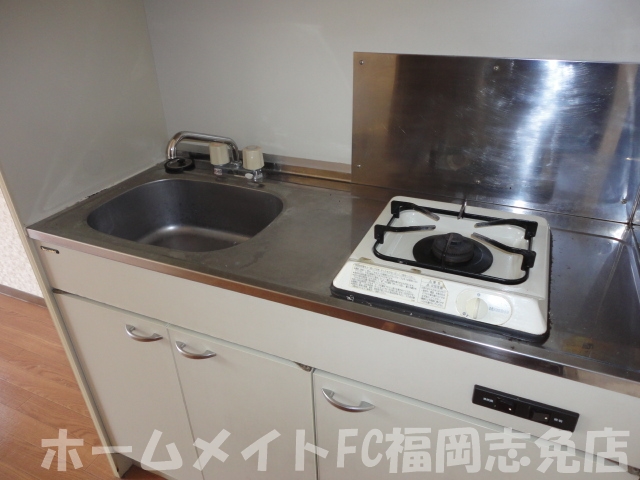 ＪＲ篠栗線 原町駅 徒歩6分 2階建 築30年のキッチン写真