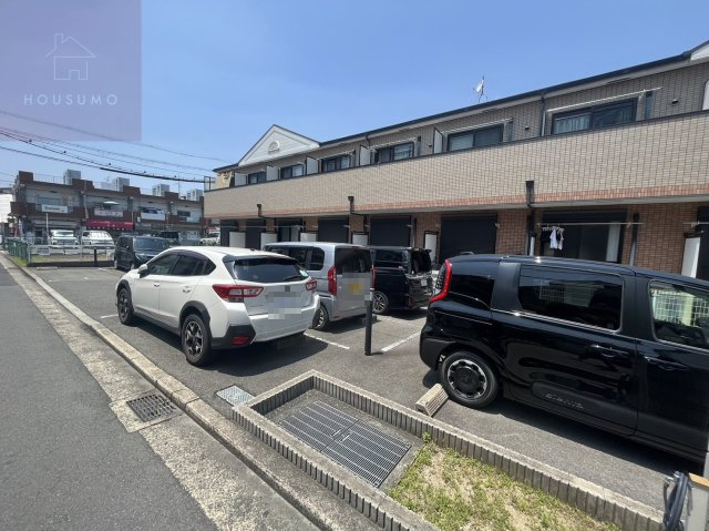 駐車場　駐車場完備です