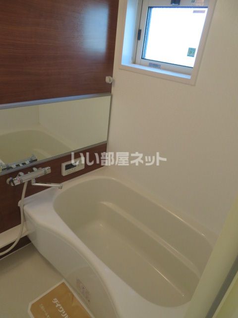静岡鉄道静岡清水線 長沼駅 徒歩9分 3階建 築15年の風呂写真