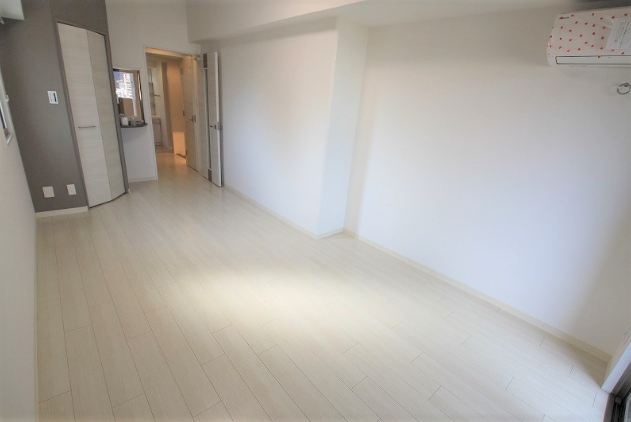 広島電鉄本線 稲荷町駅 徒歩10分 10階建 築9年の居間写真