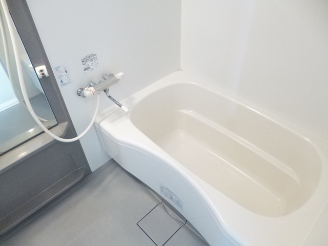 バス・シャワールーム　清潔感のあるトイレです！
