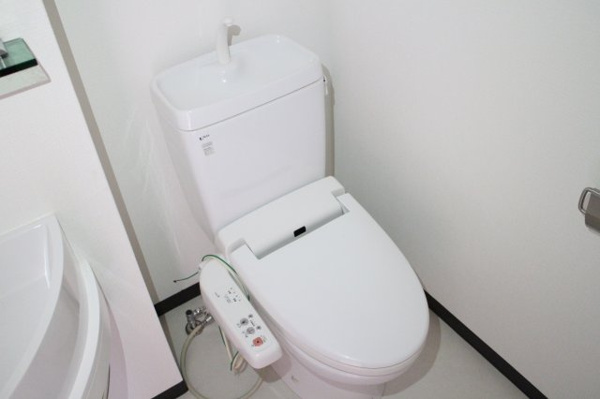 トイレ　シンプルで使いやすいトイレです