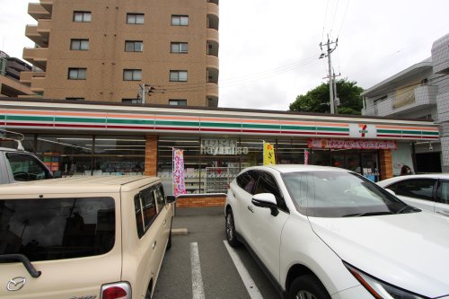 コンビニ　セブンイレブン 熊本出水2丁目店（コンビニ）まで340m