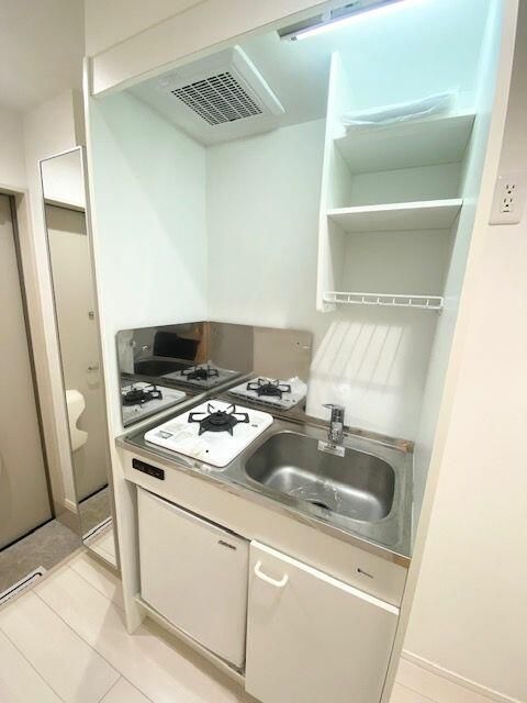 東急田園都市線 三軒茶屋駅 徒歩11分 2階建 築10年のキッチン写真
