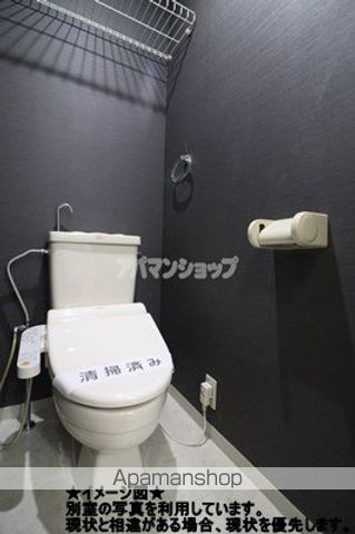 ＪＲ川越線 的場駅 徒歩6分 2階建 築31年のトイレ写真