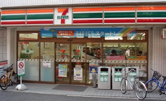 コンビニ　セブンイレブン西早稲田2丁目店（コンビニ）まで591m